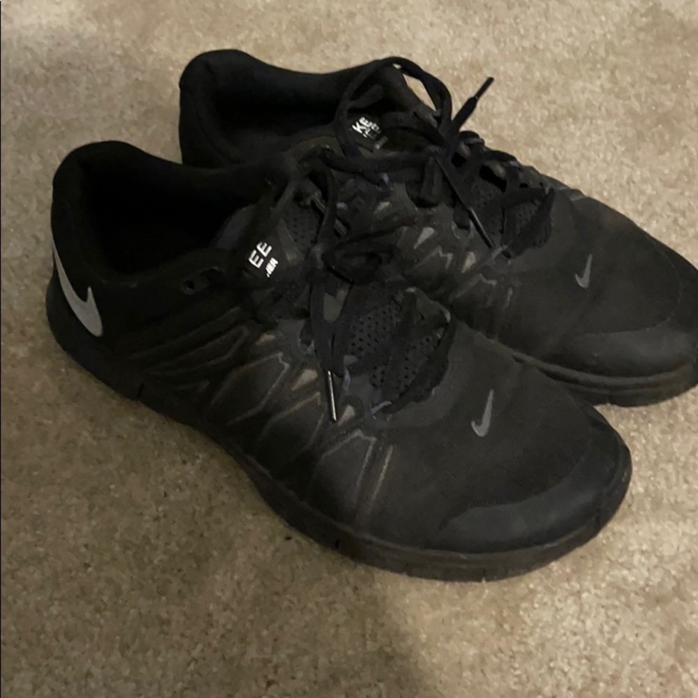 Nike free trainers